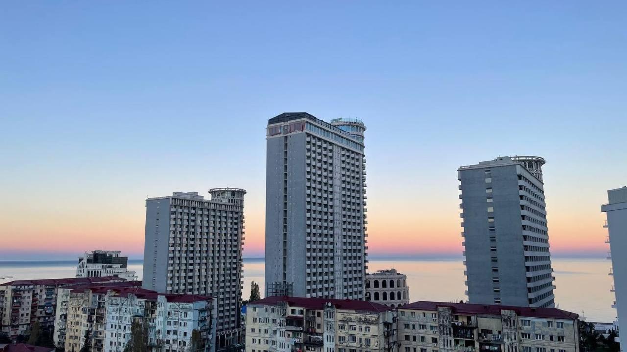 Pirosmani 18D, 14 Floor Lejlighed Batumi Eksteriør billede