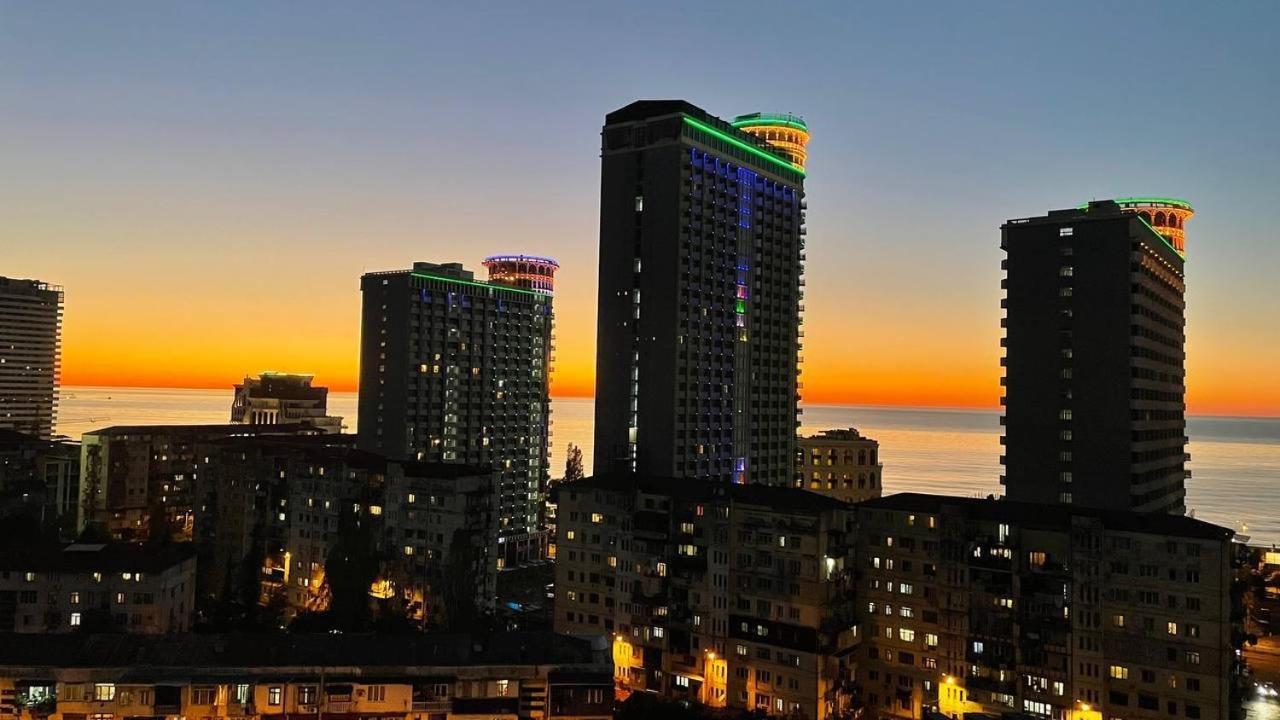 Pirosmani 18D, 14 Floor Lejlighed Batumi Eksteriør billede